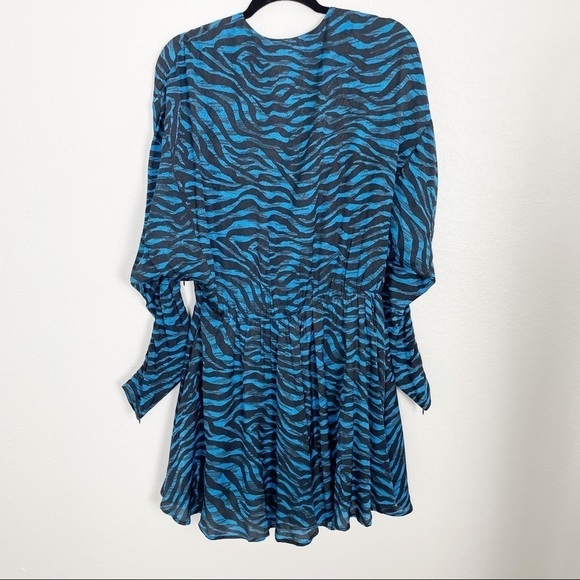 Essentiel Antwerp Wheelbarrow Tiger Print V Neck Dress Blue Mini Size 4 Casual - Picture 4 of 11